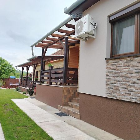 Demjén Kaptarko Apartmanhaz מראה חיצוני תמונה