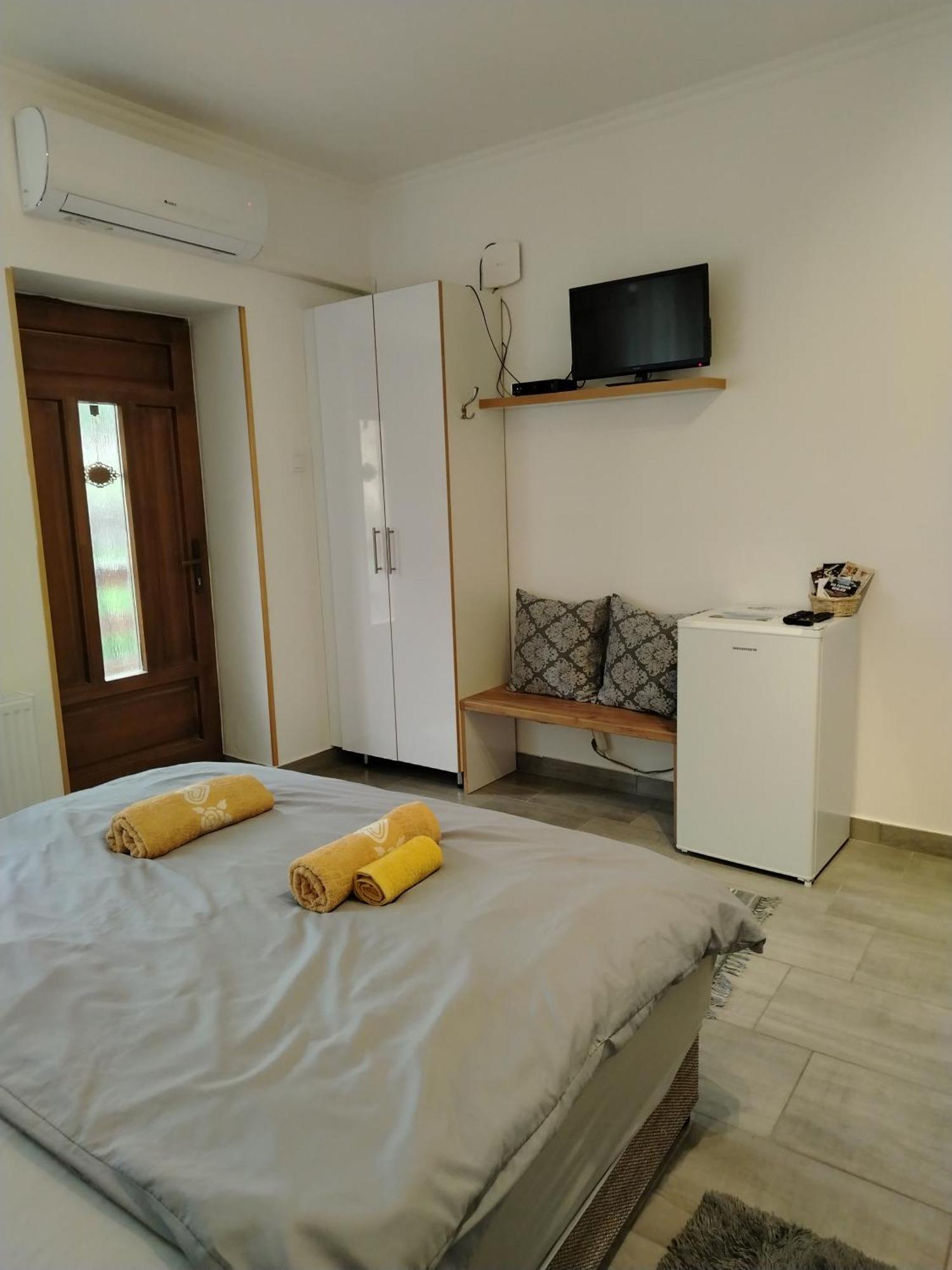 Demjén Kaptarko Apartmanhaz מראה חיצוני תמונה