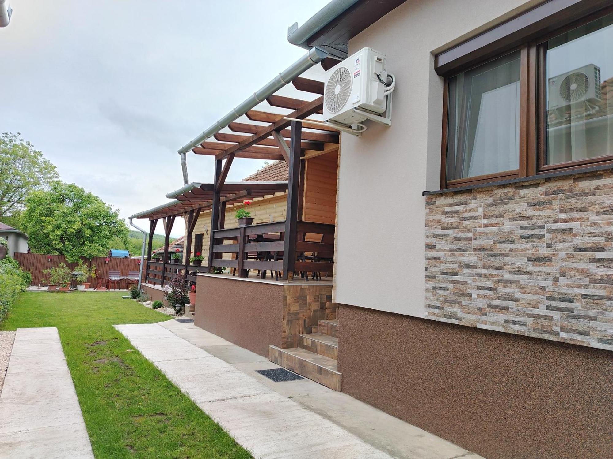 Demjén Kaptarko Apartmanhaz מראה חיצוני תמונה